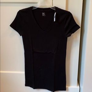 Gap favorite v-neck
